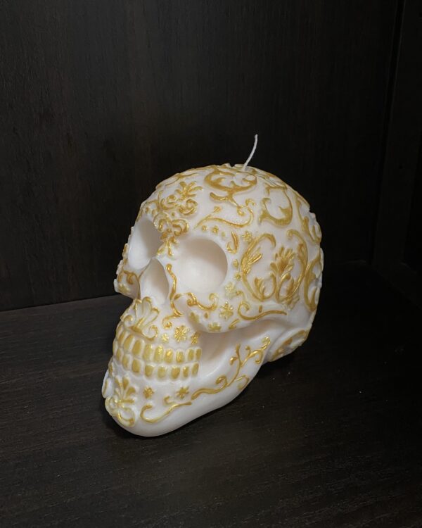 ornate skull ivory/gold detailing